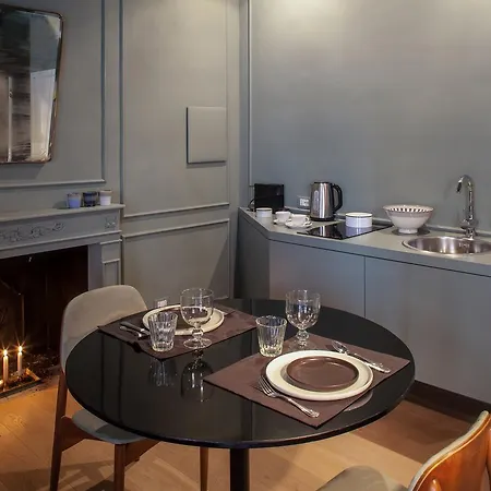 Suites Menaggio Apartamento *