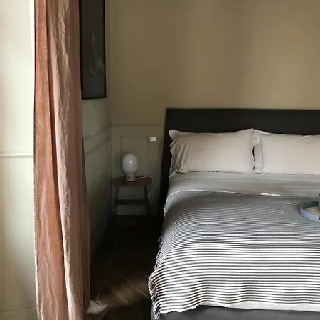 Suites Menaggio דירה