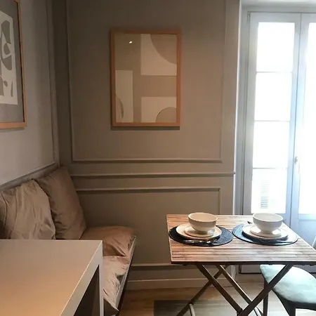 Suites Menaggio アパート メナッジョ