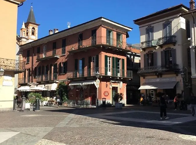 Suites Menaggio מנאג'יו