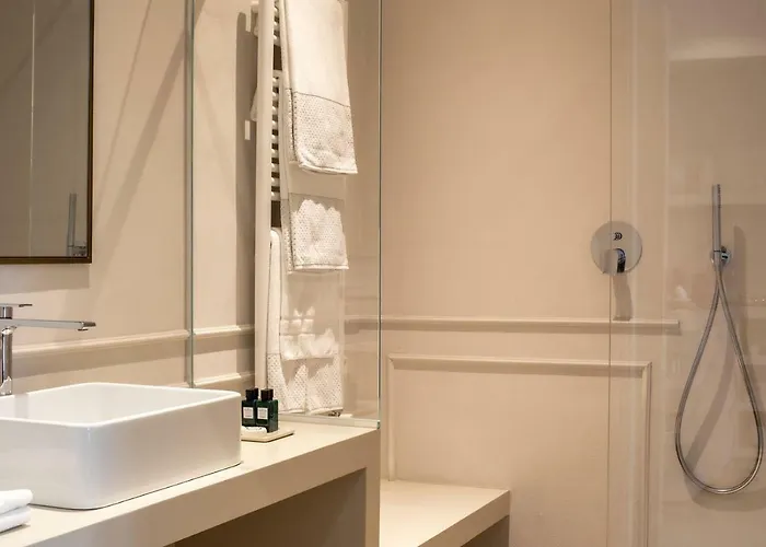 Suites Menaggio דירה *